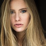 Camille Rochette portrait couleur