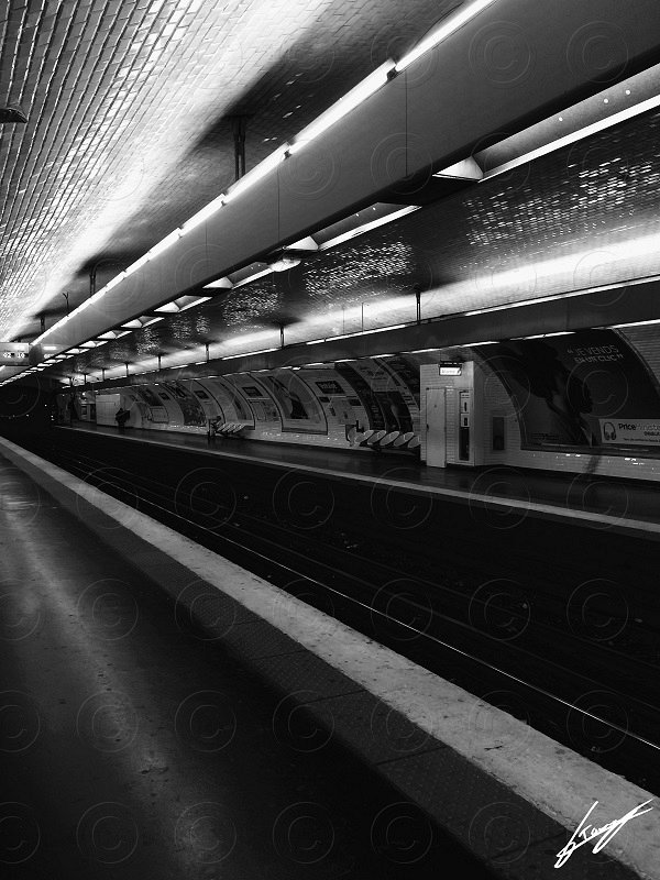 FredTomas_metro_sig_800x600_pix