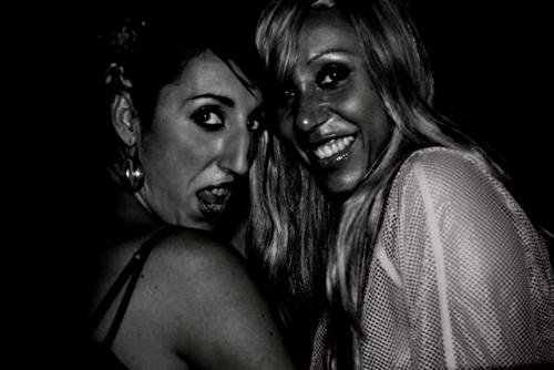 2 copines